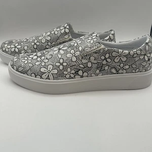 Zapatilla deportiva sin cordones Landyn para hombre INC International Concepts 10,5 M blanca negra floral - Imagen 1 de 5