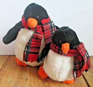 Vintage Russ Berrie Pinguin Chatters Lot Plüsch Urlaub Schal Weihnachten Stofftier - Bild 1 von 12