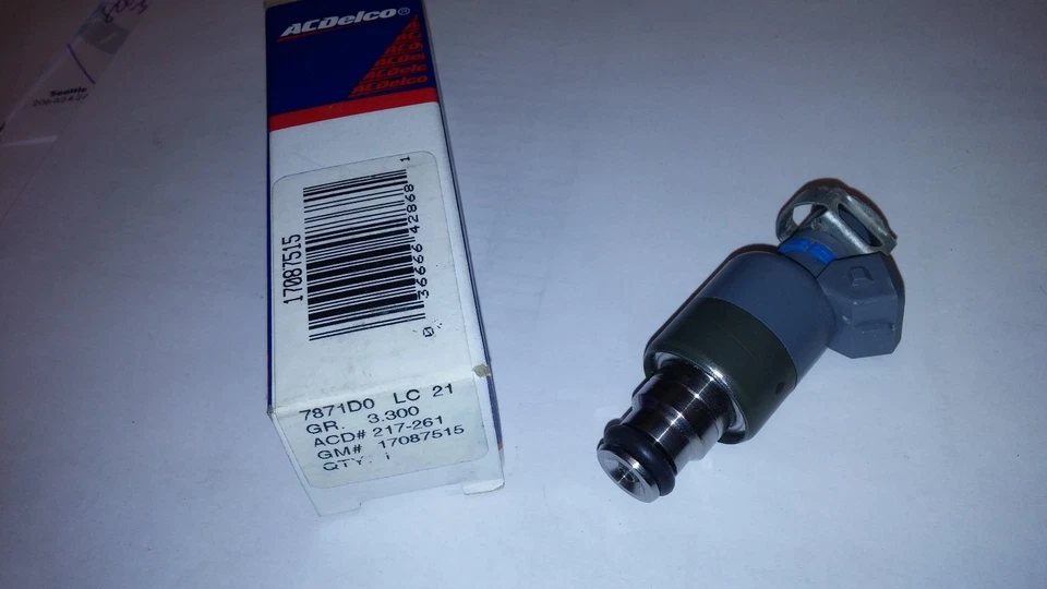NOS 别克 Geo 庞蒂亚克五十铃 Oldsmobile 燃油喷射器 OE GM 17087515 全新 17086532 — 第 1/1 张图片