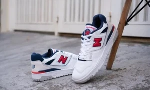 NEW BALANCE 550 MEN'S SIZE 12 SNEAKERS SHOES BB550ESD 100 White Red Blue NEW - Picture 1 of 5