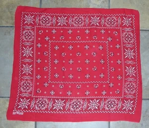1950s Elephant Trunk Up FAST COLOR Bandana 100% Cotton - Picture 1 of 3