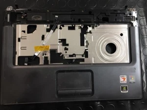 TOUCHPAD COVER COPERCHIO SUPERIORE CHASSIS HP COMPAQ PRESARIO F500 442888-001 - Foto 1 di 3