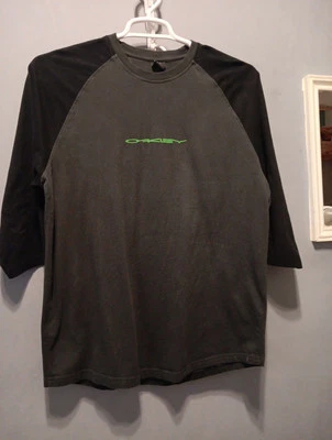 Oakley Mens XL Jersey Shirt No Fading Or Flaws Perfect Condition  - Image 1 of 4