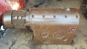 NOMA Zahnradgetriebe mit Kette Type SSG150S + Siemens Motor - Bild 1 von 11