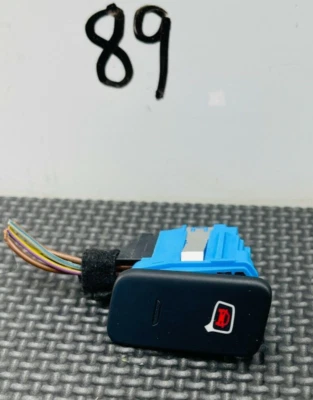 Botón interruptor asistencia cambio carril Audi A6 12-17 OEM 4G1927451A Foto 1 de 4