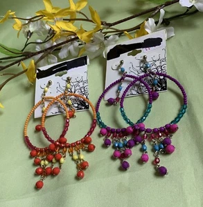 JUEGO DE PENDIENTES COLGANTES LARGOS CUENTAS DE VIDRIO VENTA AL POR MENOR $29.98- NUEVO - Imagen 1 de 4
