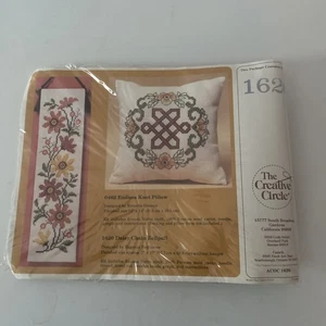 Creative Circle Cross Stitch Kit Pillow Endless Knot 0462 6-Ct Herta Cloth  - Picture 1 of 7