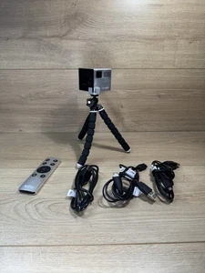 RIF6 Cube 2" Pico DLP Proyector Móvil Alta Resolución Plateado Portátil con Pantalla de 120" - Imagen 1 de 8