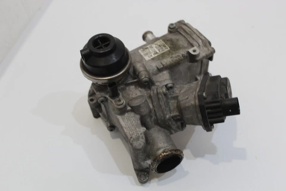 Enfriador de recirculación de gases de escape Audi A5 Cabriolet 8F B8 3.0TDi EGR CLAA Foto 1 de 4