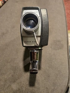 Bell and Howell Autoload 8mm Camera - Picture 1 of 5