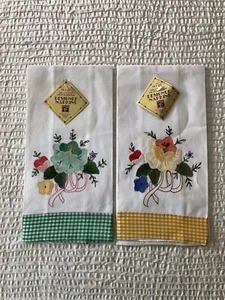 Set Of Two American Craft Designer Napkins. MS-19. - Picture 1 of 6