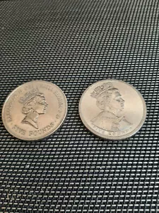Pair of UK £5 Coins. 1990 and 2002 , Queen Mother - Picture 1 of 6