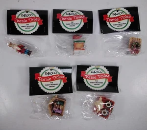 Lot of 5 Vintage Enesco Teenie Tinies Christmas Mini Hanging Ornaments 1998 - Picture 1 of 11