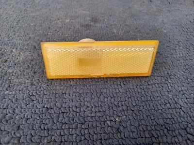 1987-1988 CUTLASS SUPREME HURST 442 SALON CALAIS TTOP EURO FRONT RH SIDE MARKER - Image 1 of 4