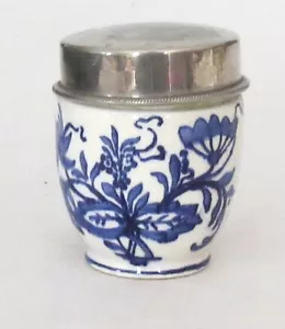 Egg Coddler UM74 Blue Onion pattern Vintage Rare Damaged - Great Display piece - Picture 1 of 4
