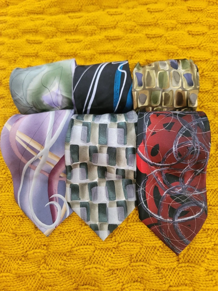 Conjunto de corbatas de seda de diseñador Jerry Garcia con patrones abstractos Foto 1 de 2