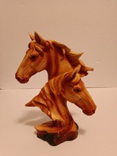 Naturecraft Wood Effect Resin Statue Ornament Figurine. Two Horse Heads 9x8"