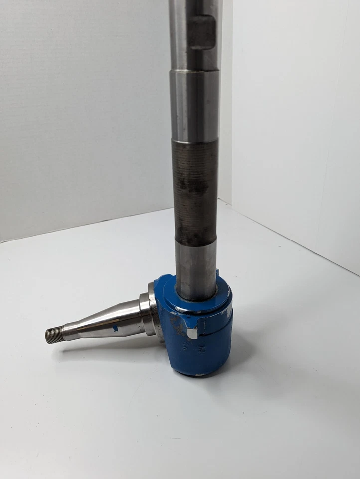 A&I Genuine Part C5NN3105M SPINDLE (RH) - Image 1 of 4