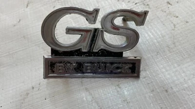 Buick Skylark GS 1972 parrilla emblema insignia adorno insignia moldura moldura cupé Foto 1 de 4