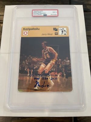 Tarjeta autografiada firmada por Jerry West 1977 Sportscaster logotipo de los Lakers PSA/DNA como nueva 9 Foto 1 de 4
