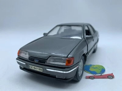 Schabak Ford Scorpio, modello in scala (1:24 - 1:25), vintage (2878) - Immagine 1 di 4