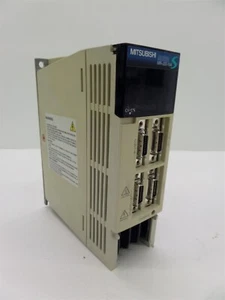 Mitsubishi MR-J2S-10A-S011 Klimaservo Fahrer - Bild 1 von 9