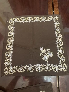 Napkins Embroidered Flower- Set of 6 Brown With white/gold Embroidery Linen - Picture 1 of 4