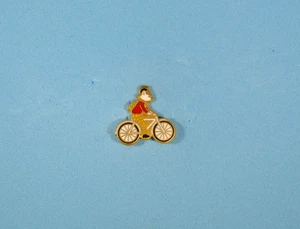 Vintage Rupert Bear Pin Badge - Picture 1 of 2