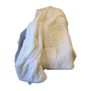 Ugg King Size Comforter - Picture 1 of 7