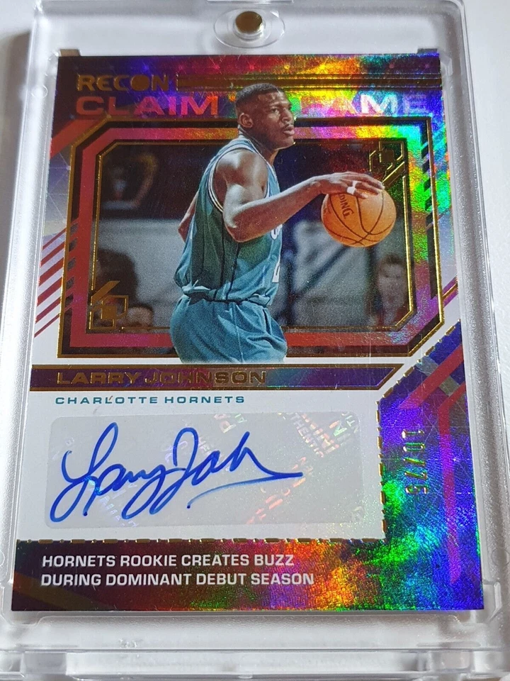Panini Recon Larry Johnson 2021 automático/75 holograma reclamo de fama firmas - raro Foto 1 de 4