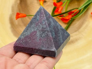 Rubin Kyanit Kristall Pyramide, Rubin Kyanit Reiki Zeiger, Heilkristall - Bild 1 von 5