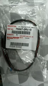 Toyota 75687-0R010 Flare Protector, Rav 4 **Free Shipping** - Picture 1 of 1