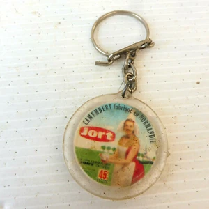 PORTE CLES DES ANNEES 60 KEYCHAIN - JORT CAMEMBERT NORMANDIE PHOTO RECTO-VERSO - Picture 1 of 2