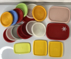 Tupperware Replacement Lids Mixed Colors Lot Of 19 - Picture 1 of 13
