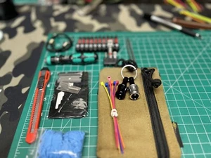 Mini EDC Cavas Ultra Slim Pocket Organizer Kit/ Multiple Tools And More - Picture 1 of 9