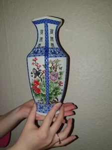 Old Handmade chineese vase - Picture 1 of 5