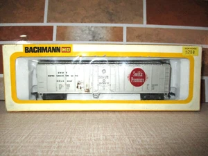 HO Scale Bachmann HD Swift's Premium Refrigerator Lines 51 Ft Boxcar Train #1123 - Picture 1 of 12