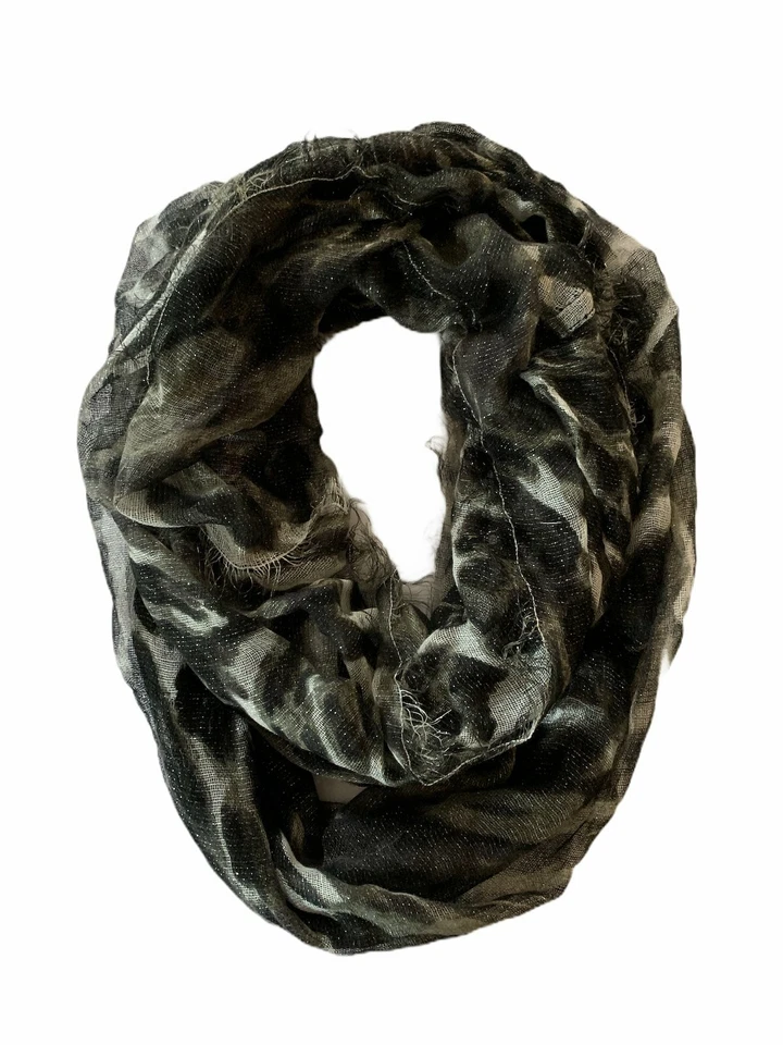 Collection Eighteen Women's Leaping Leopard Print Infinity Scarf, Grey, One Size - Изображение 1 из 1
