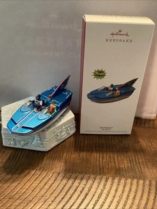 Hallmark DC Comics 1966 Batman Serie de TV Clásica Batboat Ornamento Fecha 2019 - Imagen 1 de 10
