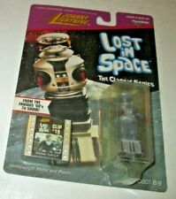 1998 Johnny Lightning LOST IN SPACE Robot B-9 & film clip #19 on DAMAGED Card