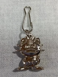 Meowth Pokemon metal charm Meiji Figure Toy Japanese Nintendo B4948 - Picture 1 of 6