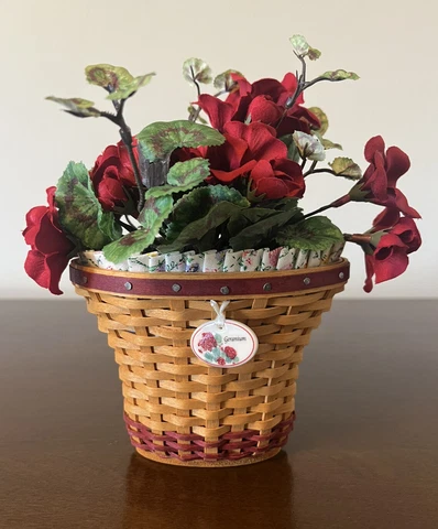2005 Longaberger Collectors Club May Series Miniature Geranium Basket Combo Mint Cover