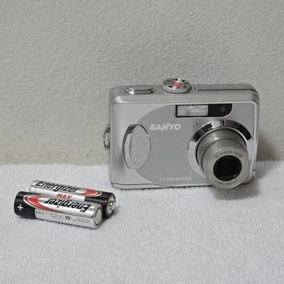 Sanyo VPC503 Digital Camera Silver Tested Works - Image 1 of 4