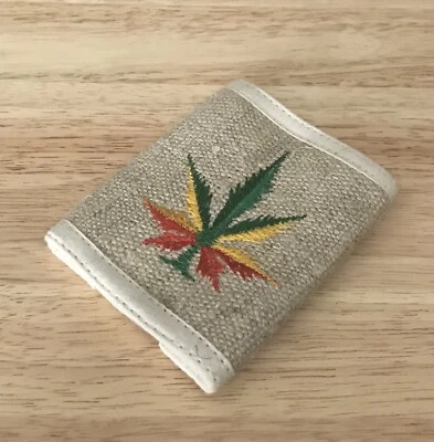 Cartera de cáñamo bordada Foto 1 de 4