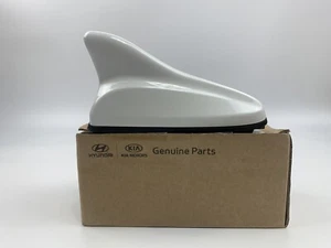 2015-2019 Sonata Shark Fin Antenna New Genuine Hyundai Pearl White W Moon Roof - Picture 1 of 6