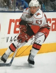 Jeff Skinner Carolina Hurricanes firmó foto 8x10 - Imagen 1 de 1