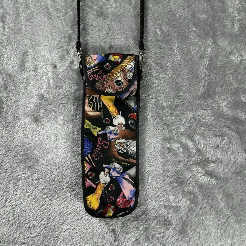 De Colección Nicole Miller Años 90 Seda Take Cover Barbie Muñeca Bolso Cartera Negro Bandolera Foto 1 de 4