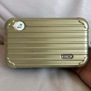 Rimowa First Class Amenity Toiletries Case Metallic Light Green - Picture 1 of 8