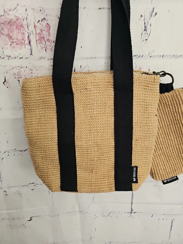 Cartera Wacoal de fibra natural y yute con 2 asas con correa desmontable a presión o cremallera Foto 1 de 4