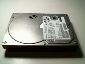 Disque dur IDE Hitachi Deskstar HDT722516DLAT80 0A31332 164 Go BA1769 - Photo 1/4